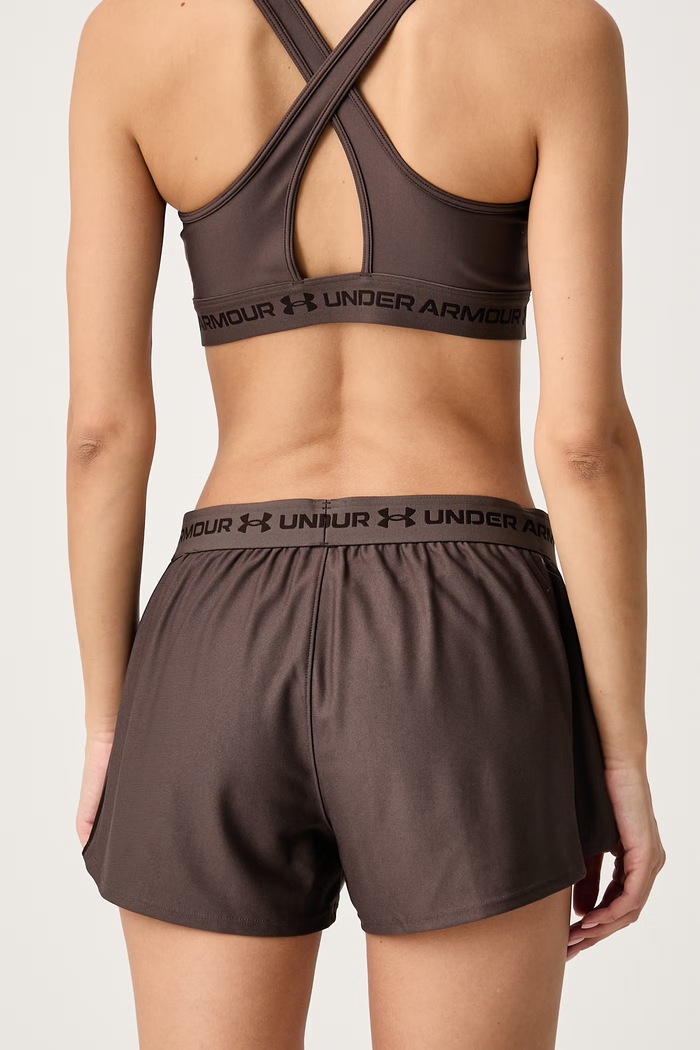 Odzież Under Armour Szorty sportowe damskie Tech Play 1389882.200 brązowy