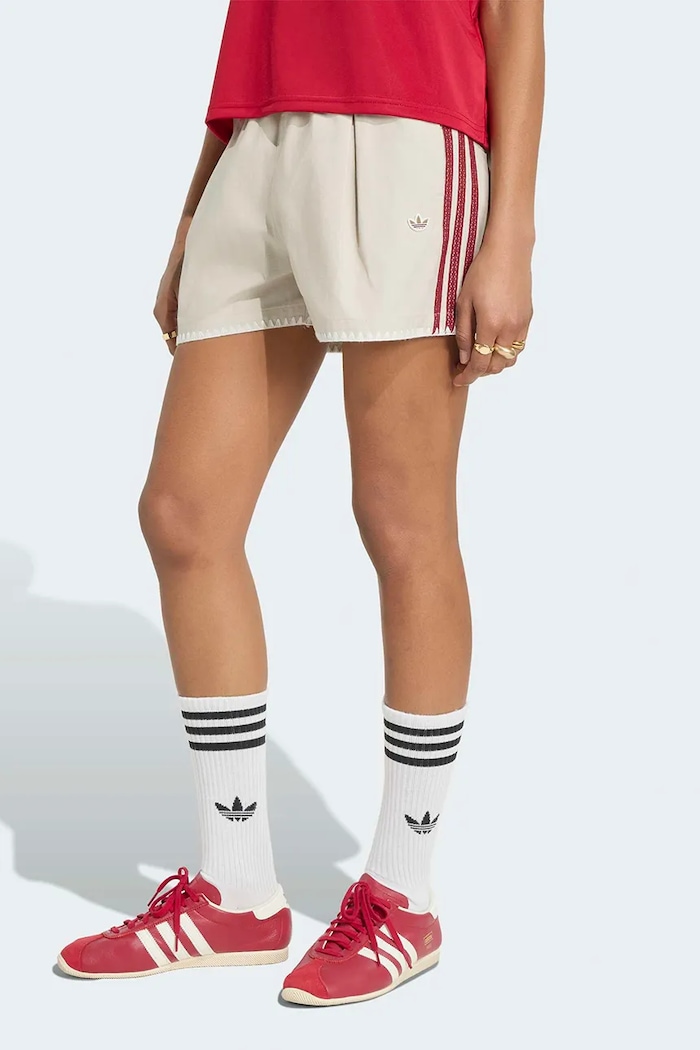 adidas Originals Szorty damskie bawełniane Resort beżowy KX0748