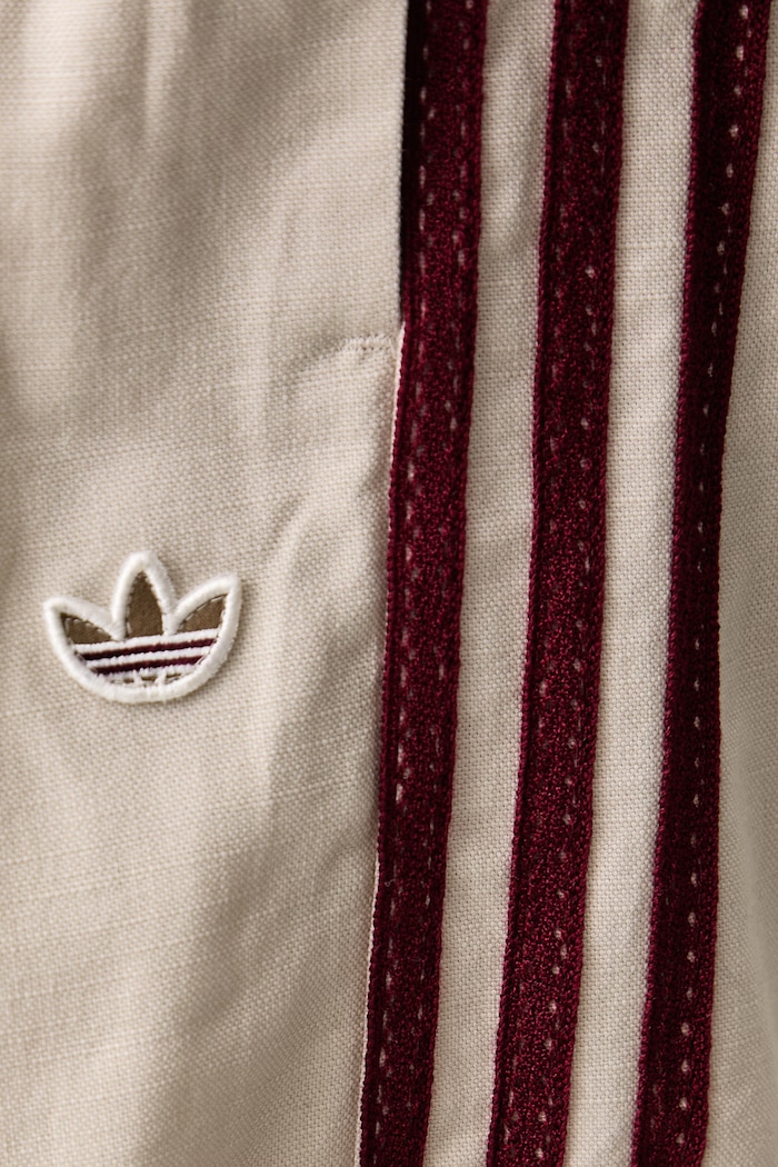 Pantaloncini da donna in cotone Resort adidas Originals beige KX0748