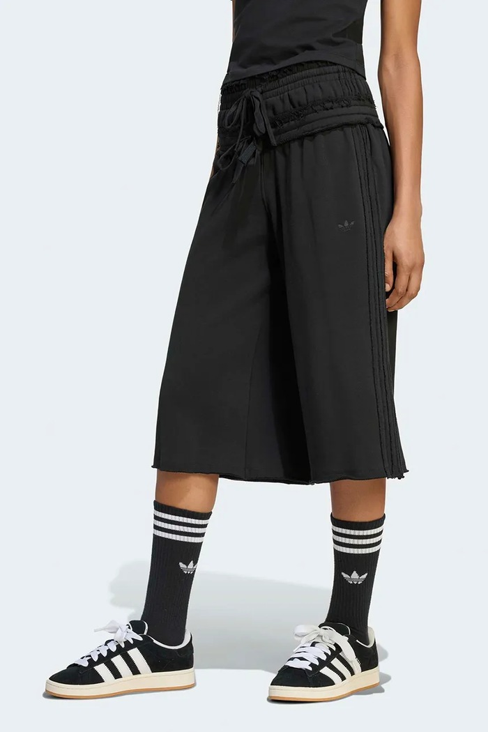 adidas Originals Σορτς επίσημα γυναικεία βαμβακερά Winterized Double Jort μαύρο KS9230