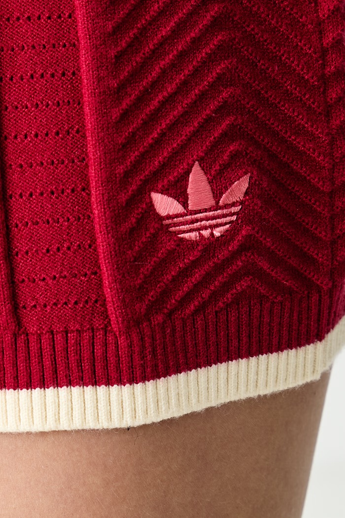 Kratke hlače za žene Cable Knit adidas Originals KT1866 crvena