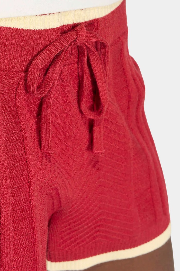 Kratke hlače za žene Cable Knit adidas Originals crvena KT1866