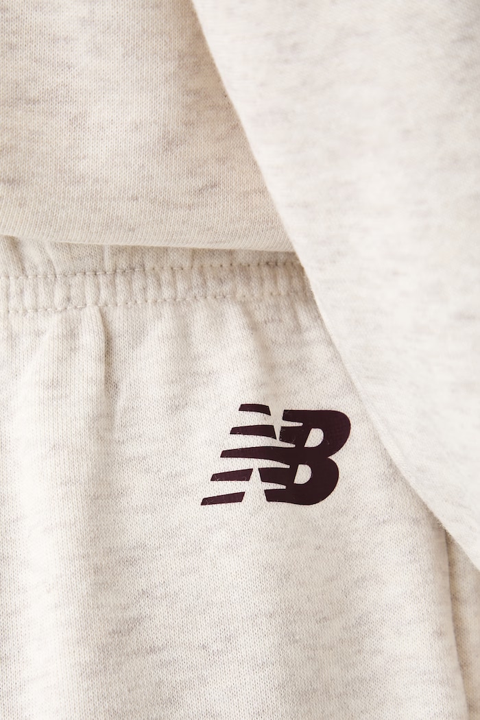 New Balance σορτς επίσημα γυναικεία με βαμβάκι WB62232JLIT μπεζ