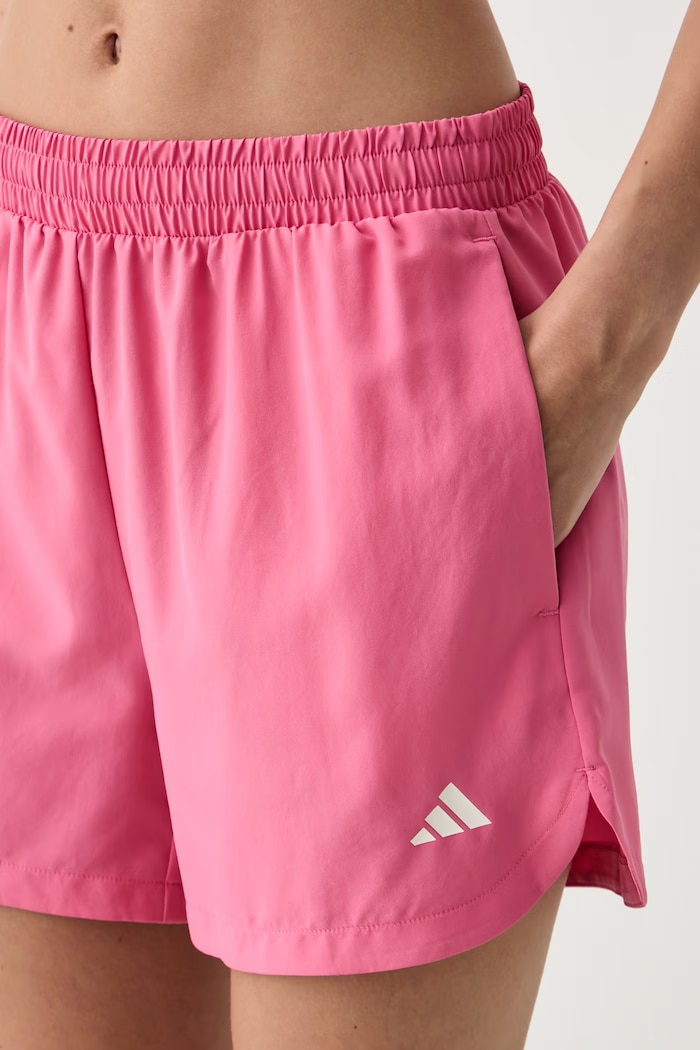 adidas Performance szorty sportowe damskie Three Stripes Studio różowy KY3132