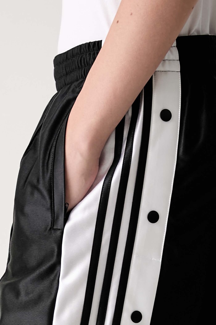 adidas Originals szorty dresowe damskie Adibreak czarny KQ6425