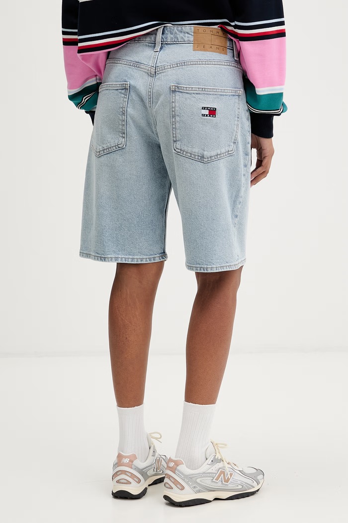 Ruházat Tommy Jeans rövidnadrág női pamuttal DW0DW23123 kék