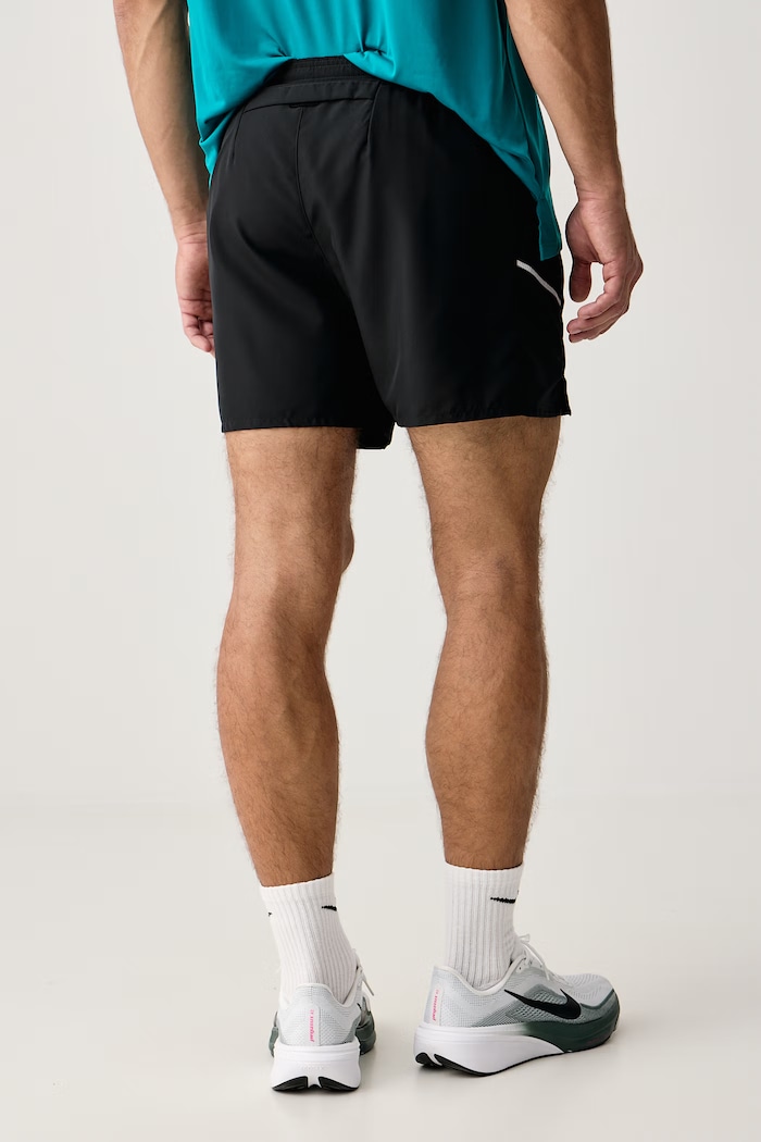 Odzież Nike Szorty sportowe męskie Miler Dri-FIT IF2044.010 czarny