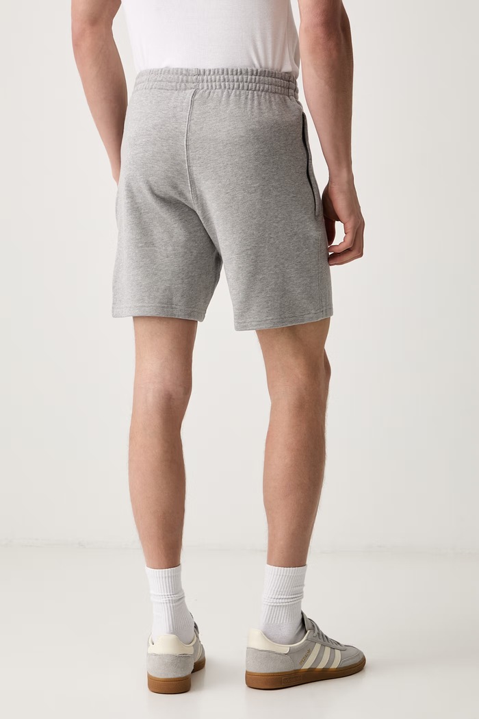 Odzież adidas Originals szorty dresowe męskie bawełniane Essentials KT2463 szary