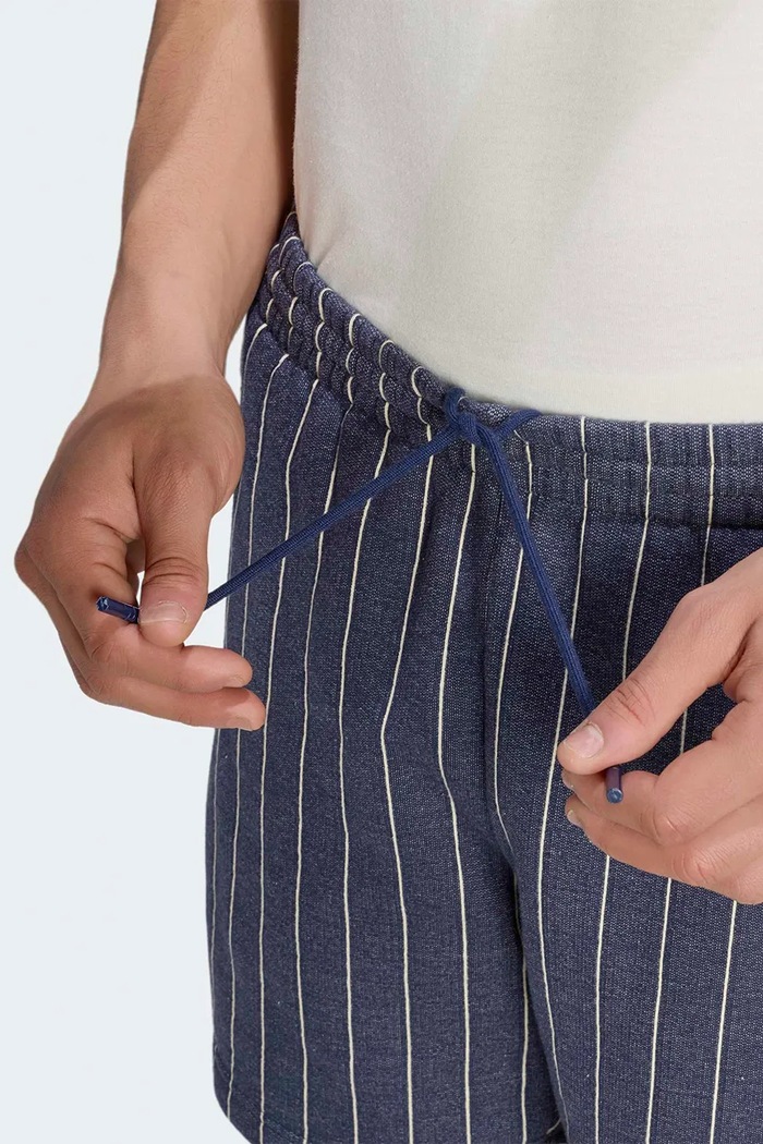 Szorty dresowe męskie z bawełną adidas Originals granatowy KR9706