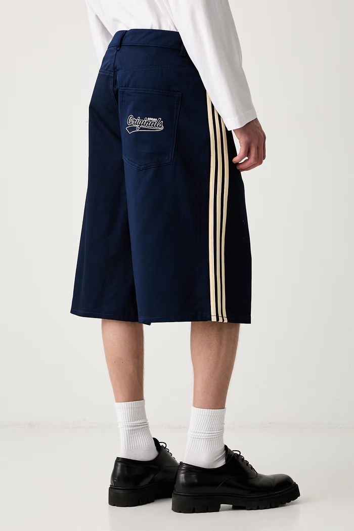 Odzież adidas Originals szorty męskie bawełniane Firebird KR7234 granatowy