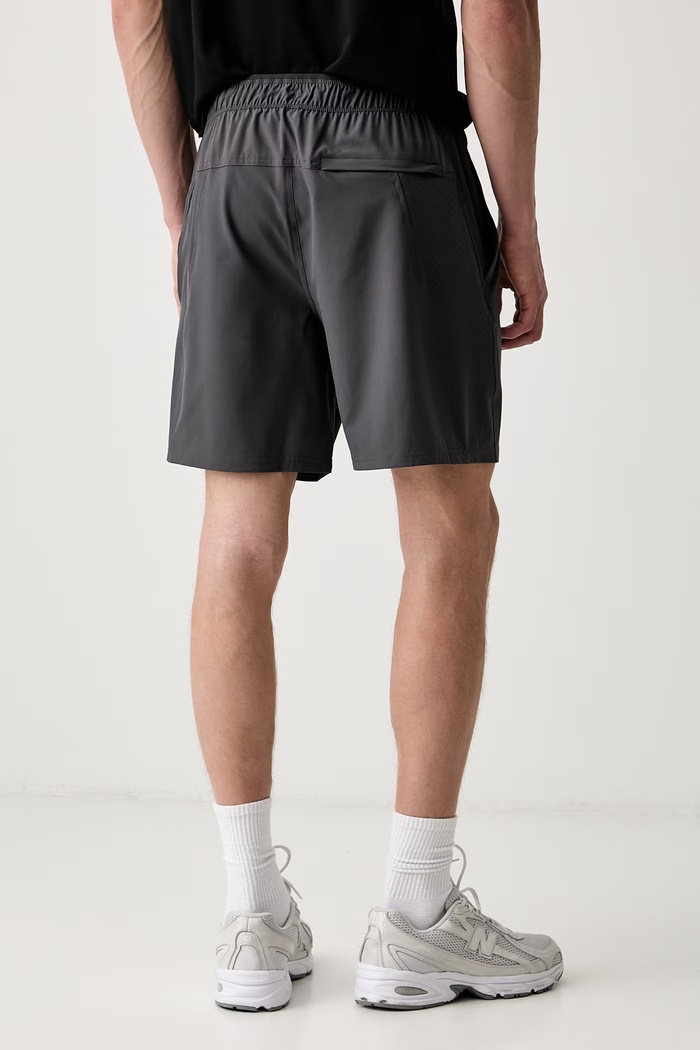 Odzież Skechers szorty męskie PREMIER 7" SHORT SH82 szary