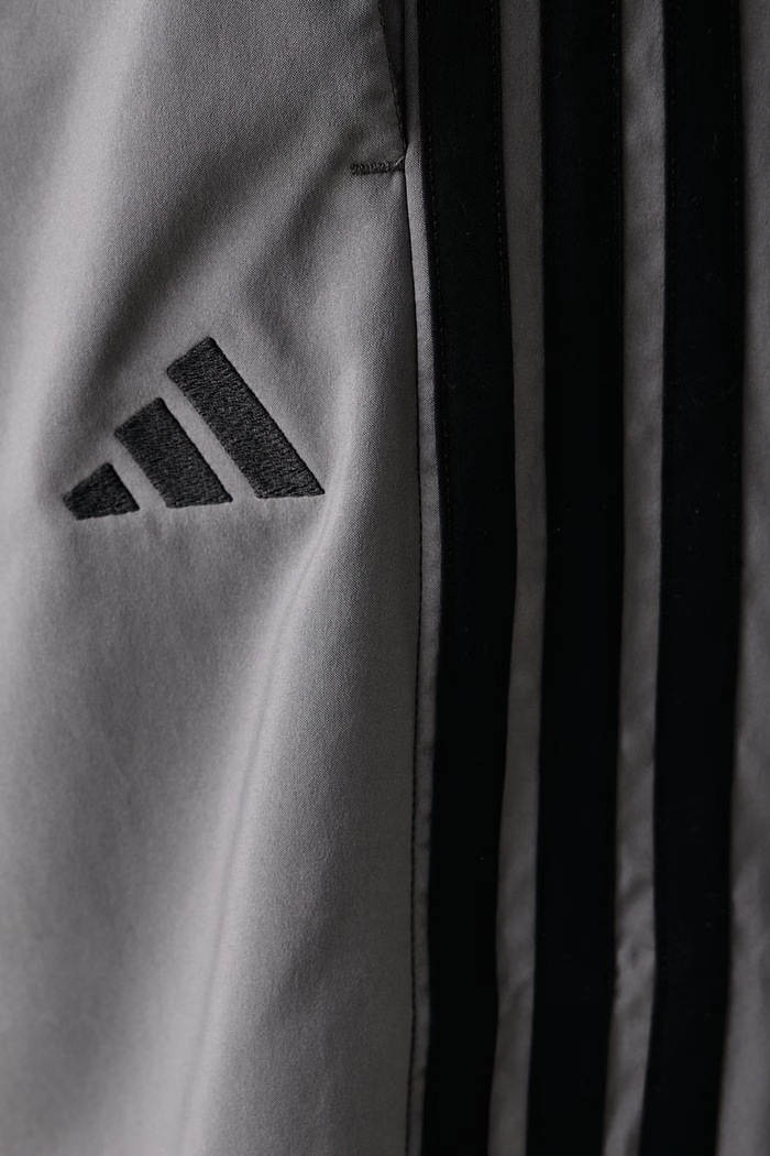 Szorty męskie Chelsea adidas szary KY4152