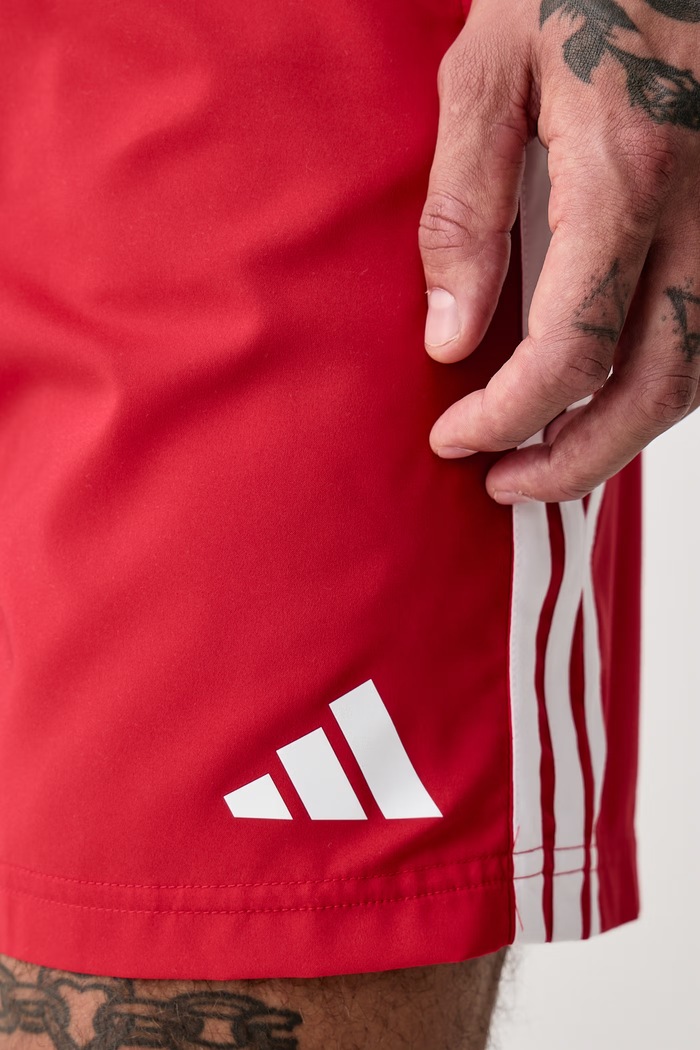 Kopalne kratke hlače moške Three Stripes adidas KG1679 rdeča