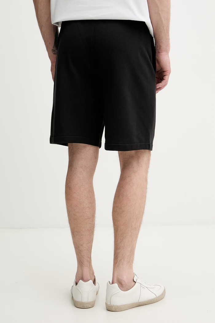 Odzież Calvin Klein Jeans szorty dresowe męskie bawełniane LV04RG209G czarny