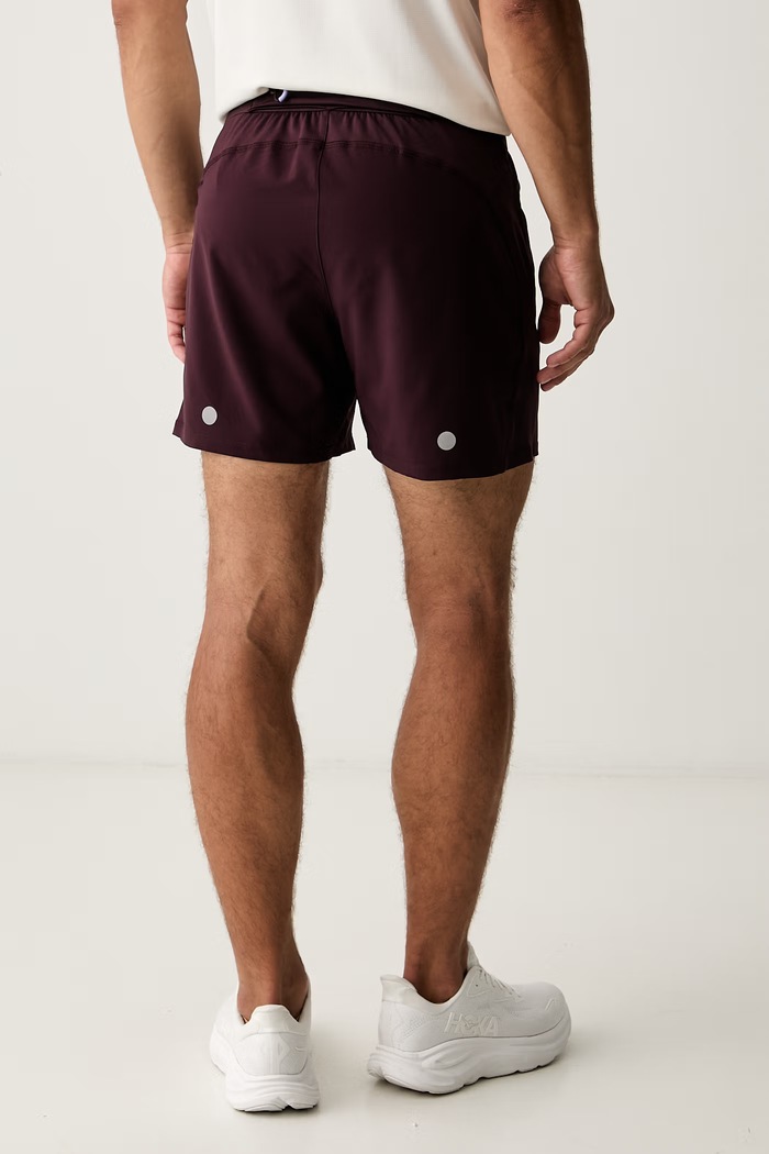 Odzież Asics szorty sportowe męskie ROAD 5IN SHORT 2011D247.600 bordowy