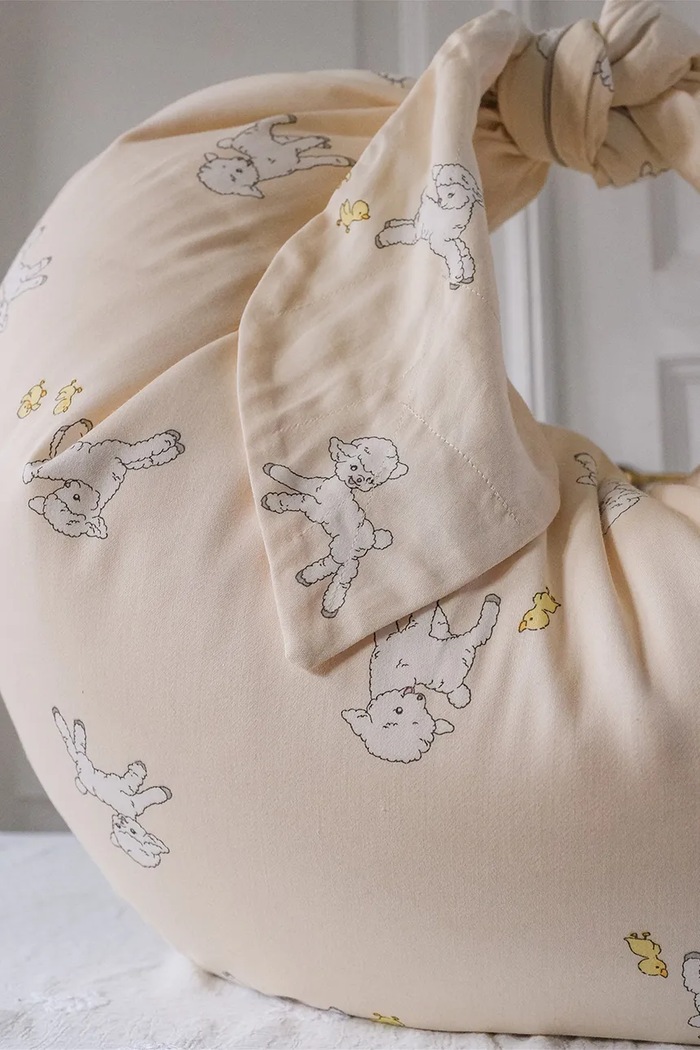 Poduszka do karmienia niemowlęca bawełniana Moon nursing pillow sateen That's mine 209147.9BY2 beżowy