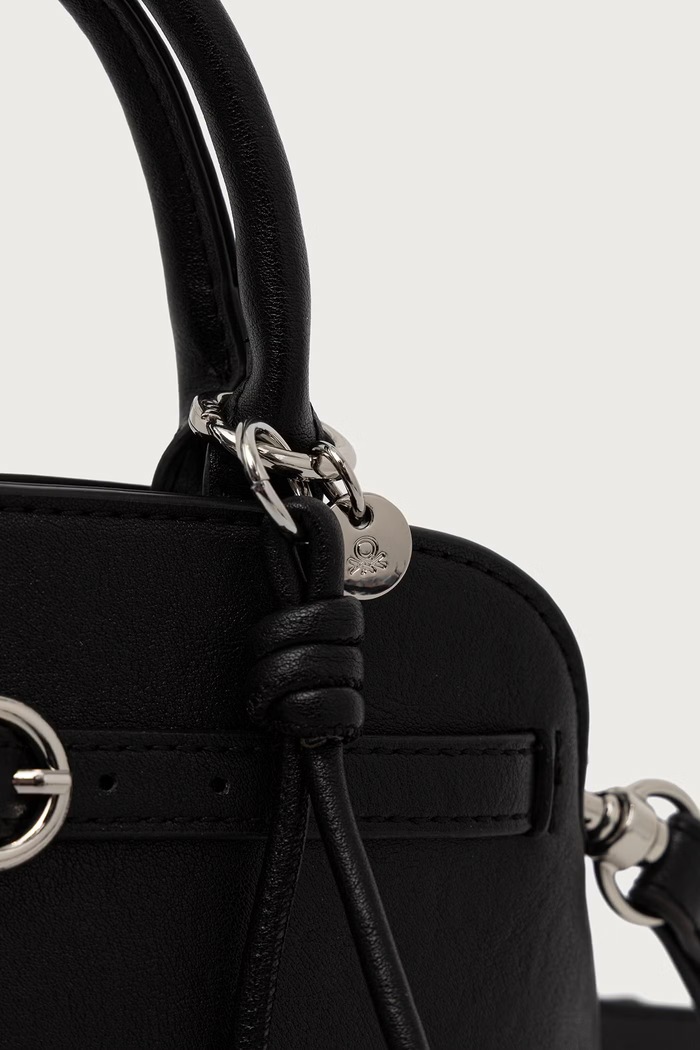 Crossbody kabelka dámska z imitácie kože United Colors of Benetton 6PPNVY03R čierna