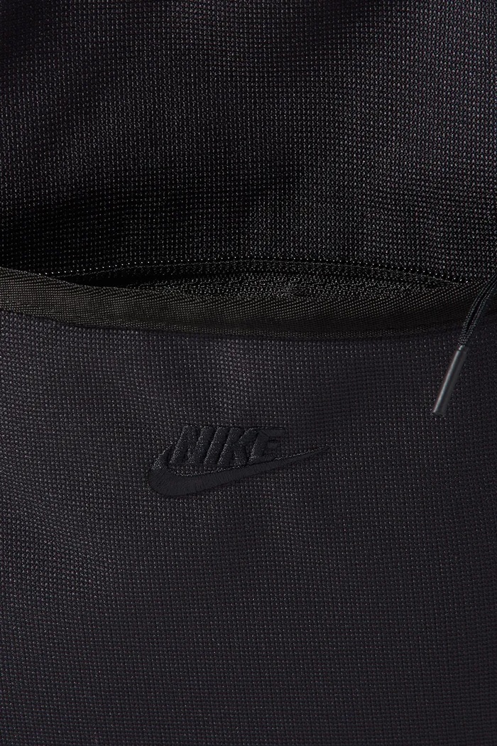 Torebka Heritage 63L Nike Sportswear czarny IB4366.010