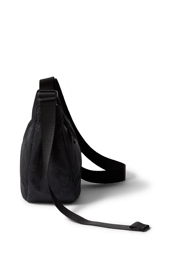 Akcesoria Nike Sportswear Torebka crossbody Aura 4L IQ1268.010 czarny