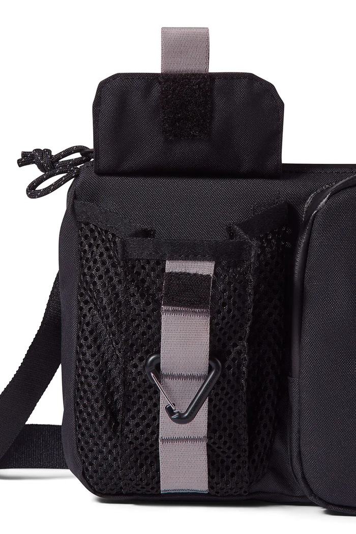 Nike ACG All Conditions Gear torebka crossbody damska ACG DAYMAX 3L Nike ACG: All Conditions Gear czarny HJ8180.010