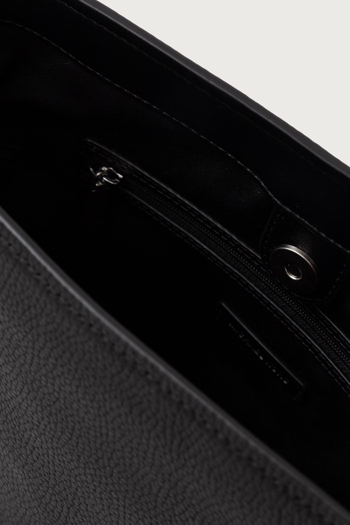 Torebka crossbody damska skórzana NOLITA MICHAEL Michael Kors czarny 30F6TY5L5L