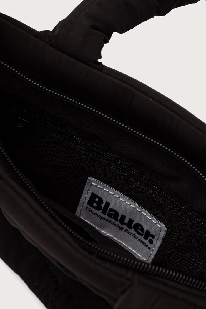 Torebka crossbody damska Blauer czarny F6CHACKYXS01.PUF