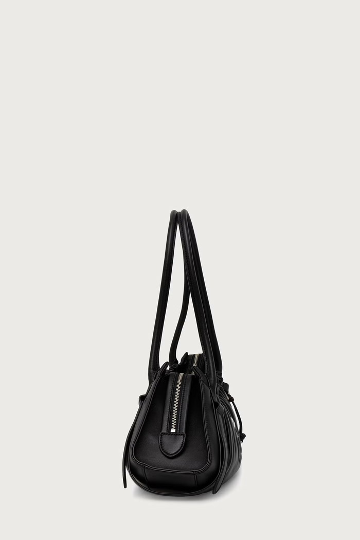 MARC JACOBS The Satchel torebka damska skórzana 2F5HSH031H01 czarny AW26