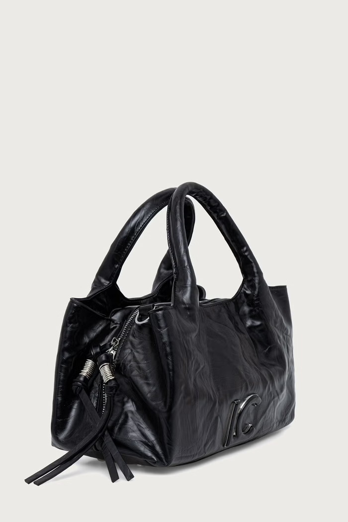 Lola Casademunt Torebka crossbody damska LF2604041 czarny AW26