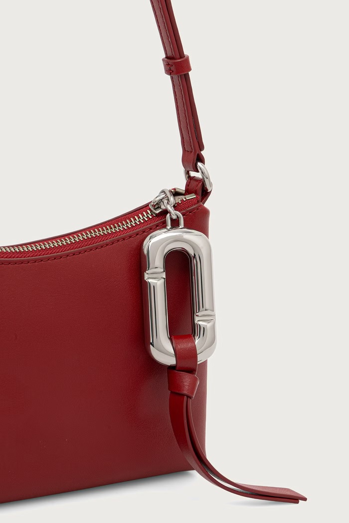 Torebka crossbody damska skórzana POUCH MINI BAG MARC JACOBS czerwony 2F6SMN011S01