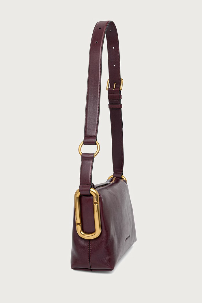 MARC JACOBS Torebka crossbody damska skórzana MEDIUM SHOULDER BAG 2P6HCR007H01 bordowy AW26