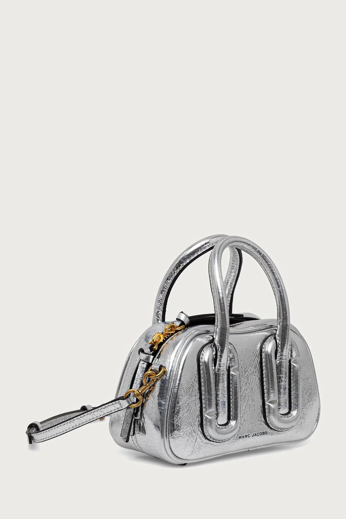 MARC JACOBS Crossbody kabelka dámska kožená BABE MINI 2F6HSC009H01 strieborná AW26