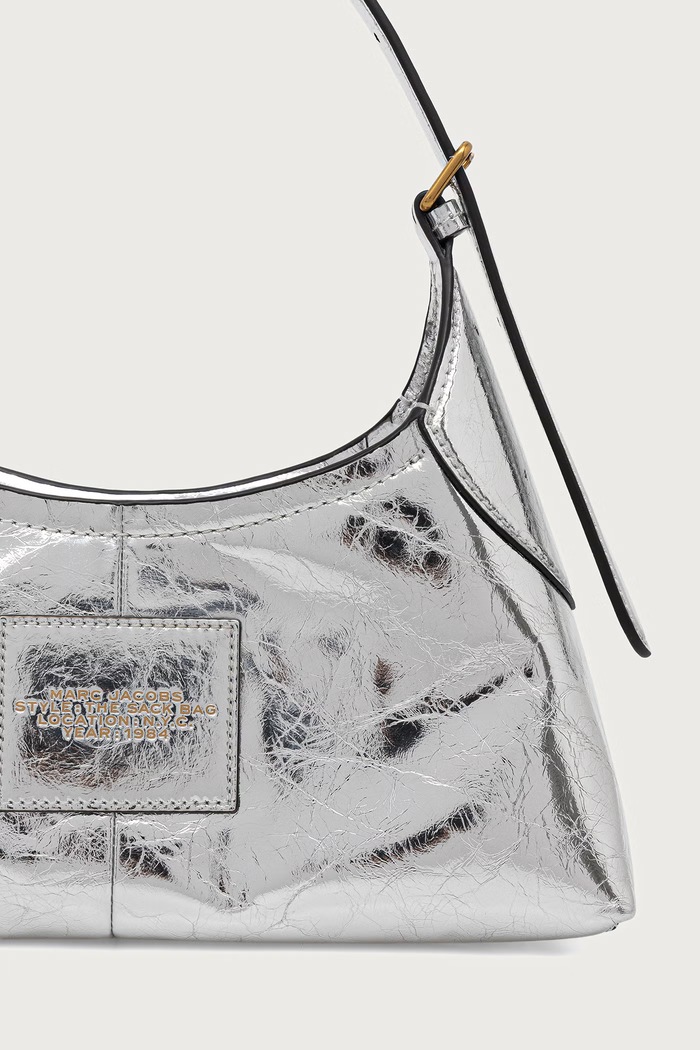 Dodatki MARC JACOBS Hobo torbica ženska usnjena THE SMALL BELTED SACK 2F6HSH015H01 srebrna