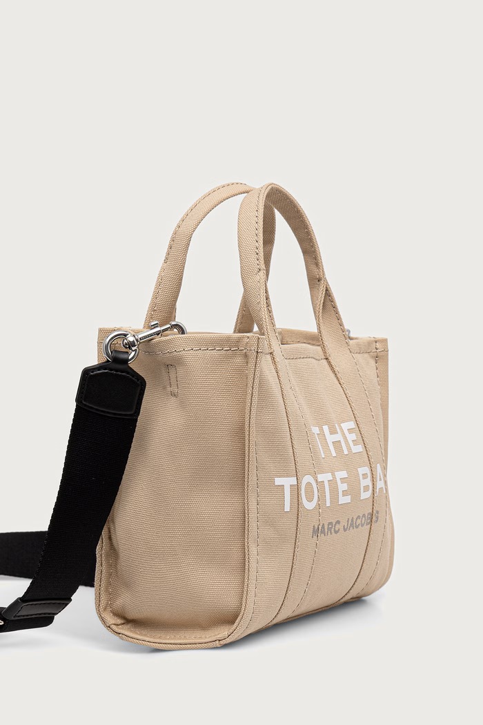 MARC JACOBS Kabelka typu tote dámska THE SMALL TOTE M0016493 béžová AW26