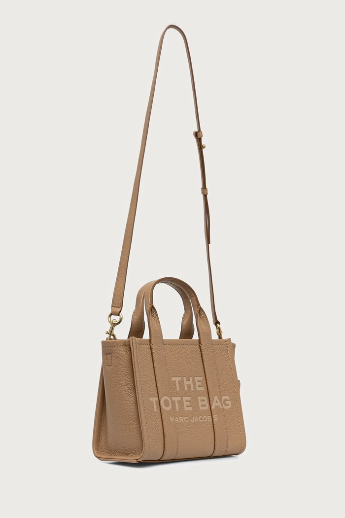 MARC JACOBS Чанта tote дамска от кожа THE SMALL TOTE H009L01SP21 бежов AW26