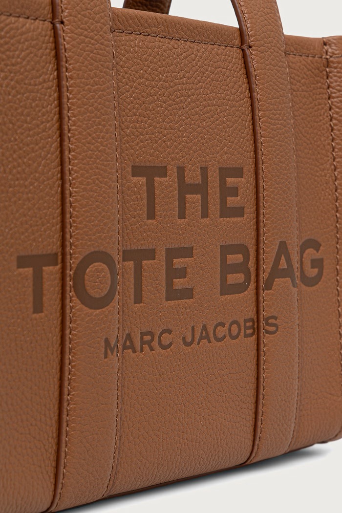 Torebka tote damska skórzana THE SMALL TOTE MARC JACOBS H009L01SP21 brązowy