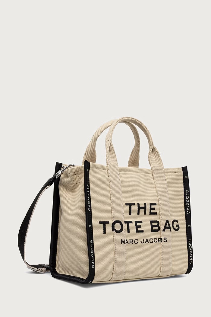 MARC JACOBS Crossbody kabelka dámska THE MEDIUM TOTE M0017027 béžová AW26