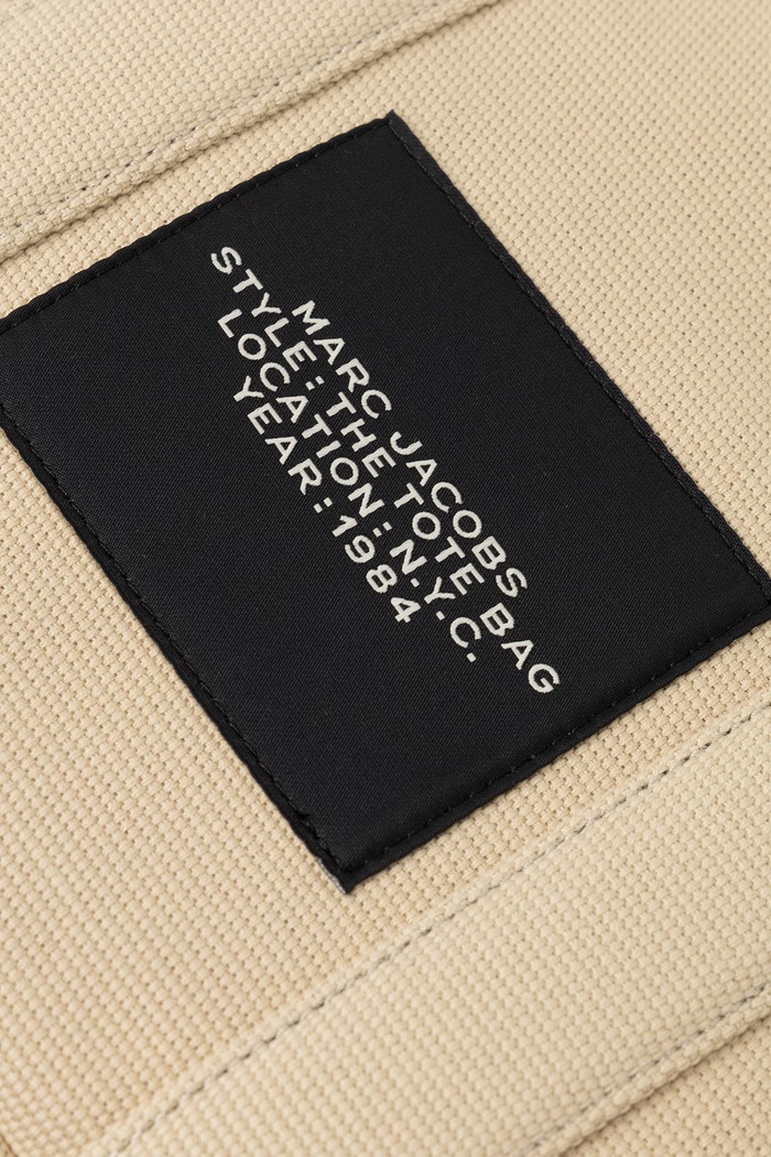 Crossbody kabelka dámska THE MEDIUM TOTE MARC JACOBS M0017027 béžová
