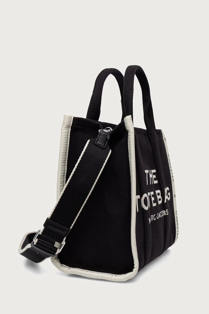 MARC JACOBS Crossbody kabelka dámska THE MEDIUM TOTE M0017027 čierna AW26