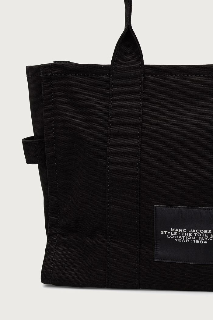 Doplnky MARC JACOBS Kabelka typu shopper dámska bavlnená THE LARGE TOTE M0016156 čierna