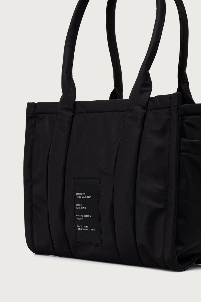 Doplnky MARC JACOBS Kabelka typu shopper dámska THE MEDIUM TOTE 2R4HTT016H03 čierna
