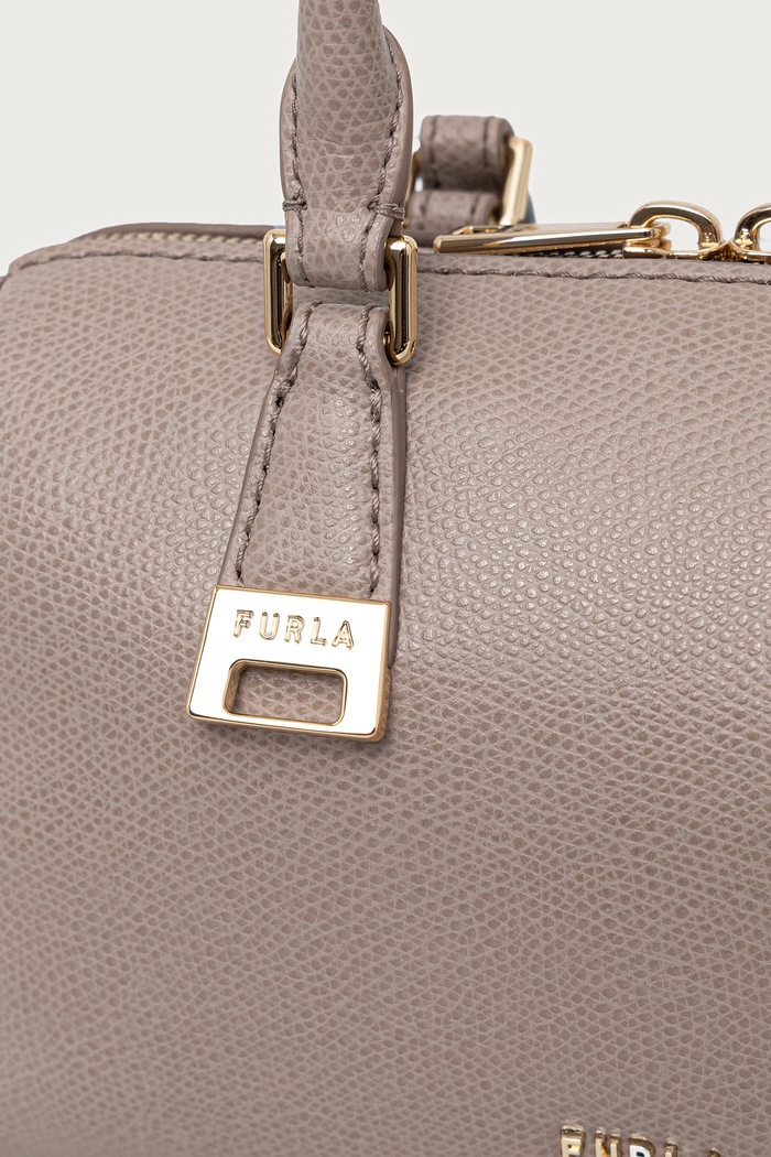 Torebka crossbody damska skórzana Olivia Mini Boston Bag Furla beżowy WE00933.A.0023.4892S