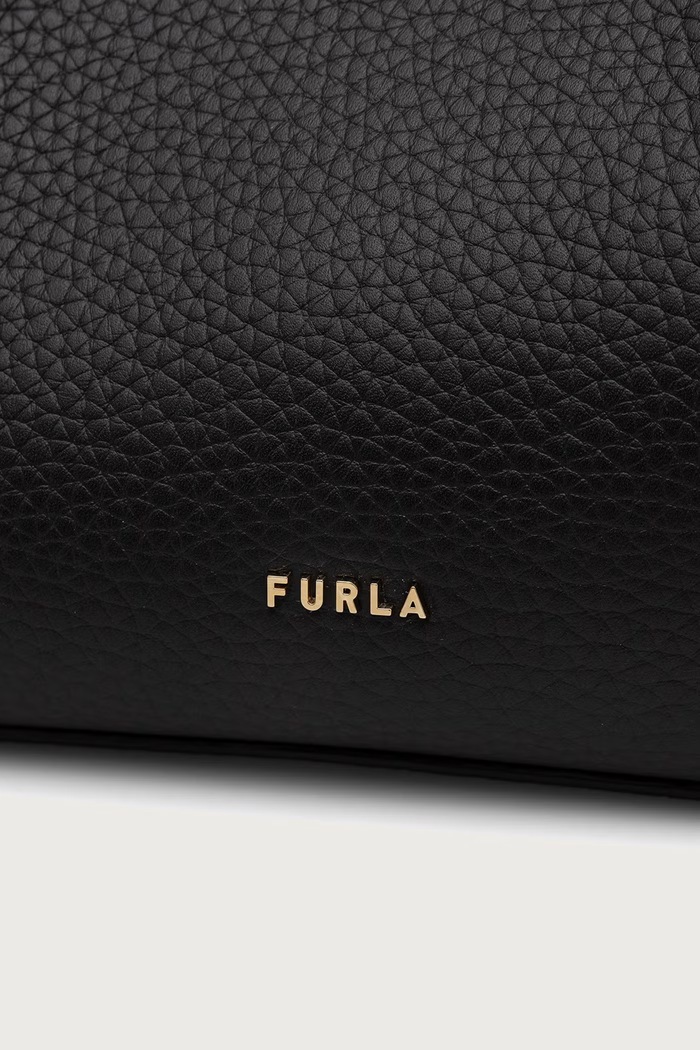 Furla torebka hobo damska skórzana Dora S Tote czarny WB02207.BX4767.O6000