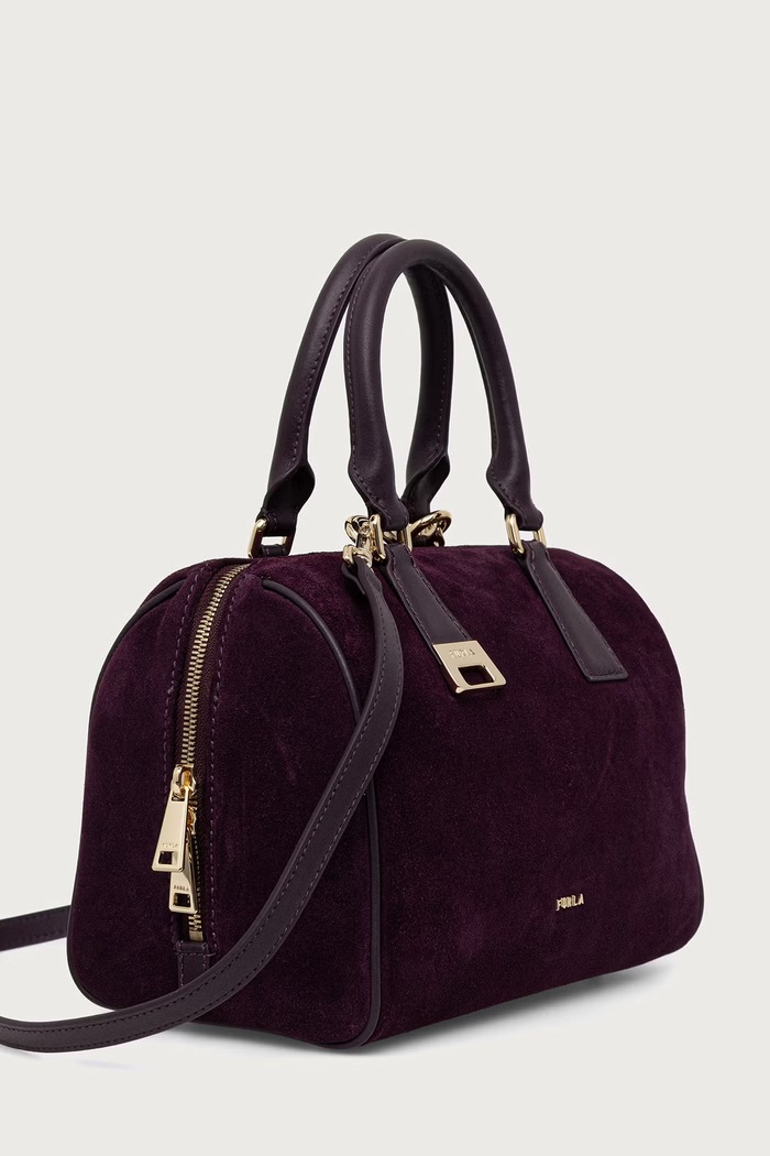 Furla Torebka crossbody damska zamszowa Olivia M Boston Bag WB02148.BX4018.5142S fioletowy AW26