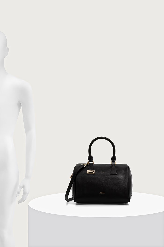 Furla Torebka crossbody damska skórzana Olivia M Boston Bag WB02148.A.0023.O6000