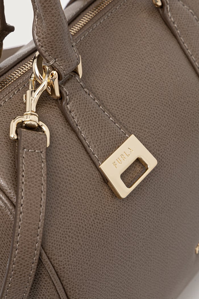 Torebka crossbody damska skórzana Olivia M Boston Bag Furla WB02148.A.0023.4903S szary