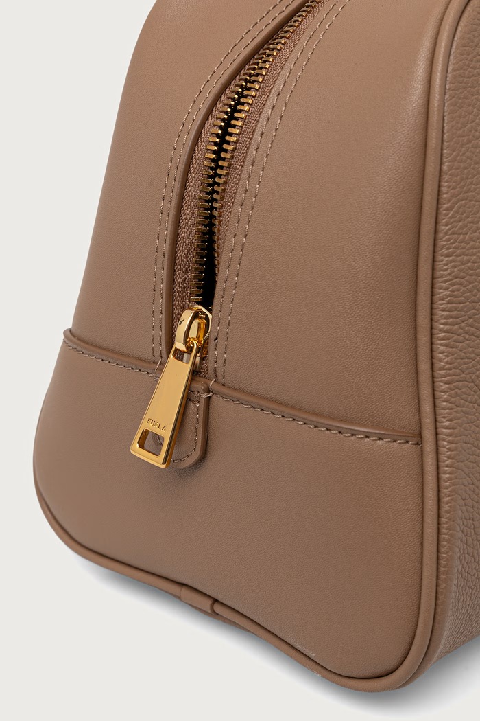 Torebka damska skórzana Poppy M Dome Furla WB02109.BX4573.4489S brązowy