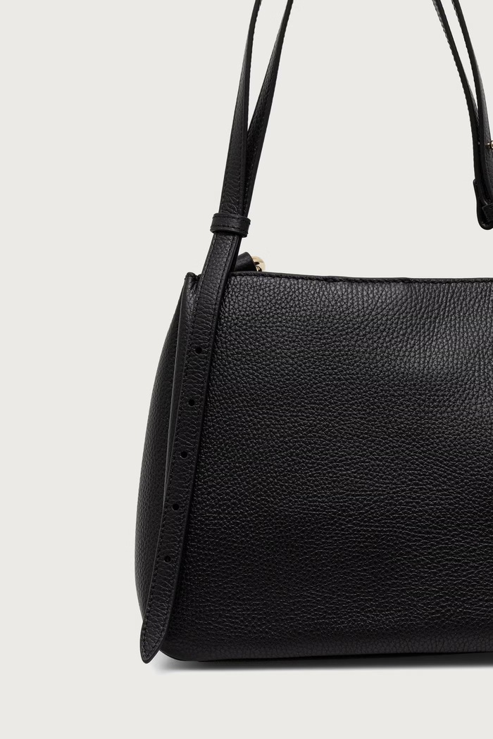 Akcesoria Furla Torebka shopper damska skórzana Nuvola M Tote WB02020.HSF000.O6000 czarny