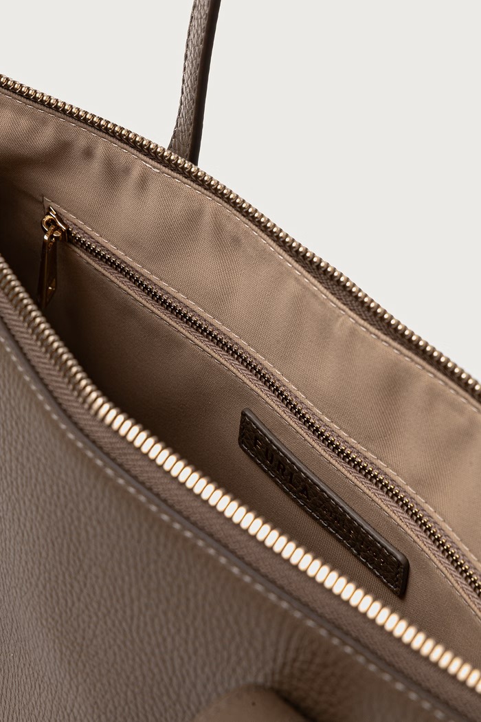 Torebka shopper damska skórzana Olivia M Tote Furla zielony WB01977.HSF000.4903S