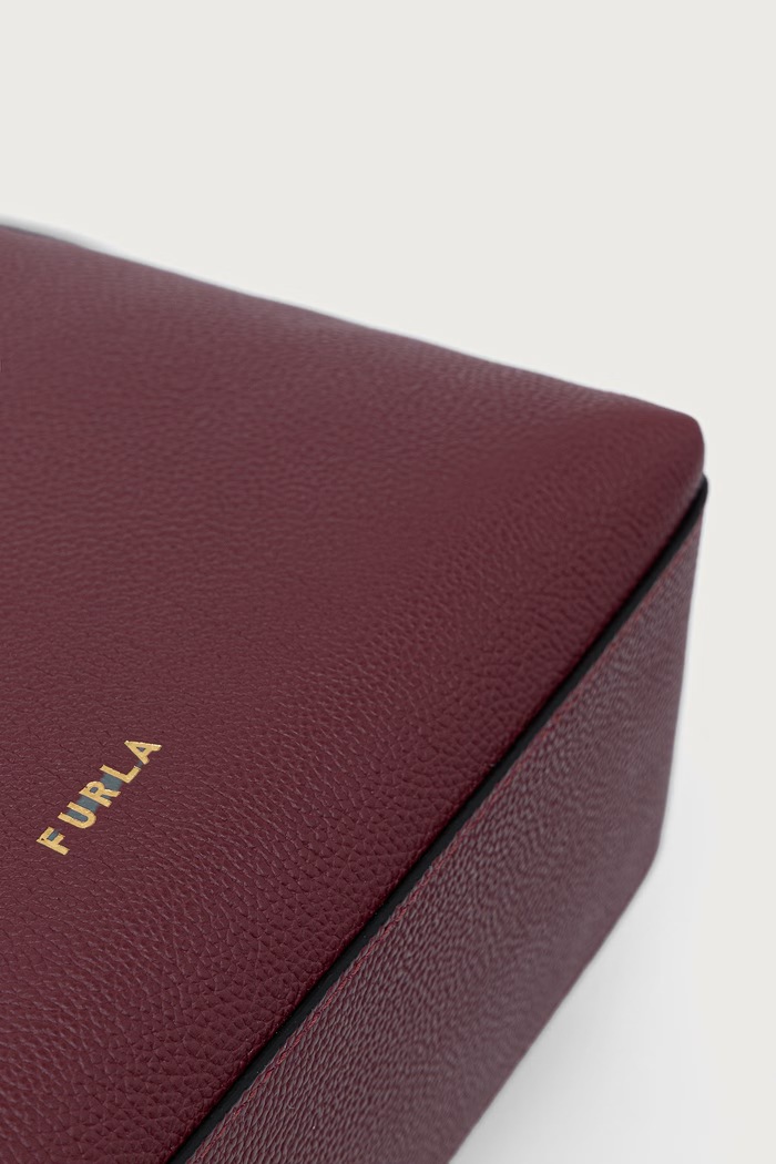 Furla torebka kuferek damska skórzana Moonlight S Top Handle bordowy WB01882.BX3036.4908S