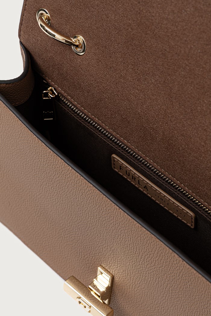 Torebka crossbody damska skórzana Amelia M Crossbody Furla brązowy WB02156.BX4573.4489S